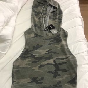 Camo crop top with hood